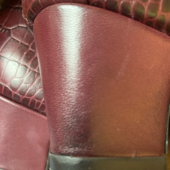 EUC Hotter Delight 2 Ankle Bootie Leather Alligator Print Dual Zipper 8.5 - Picture 3 of 9